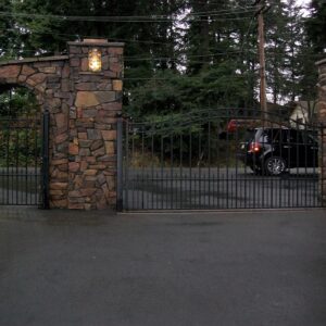 Single Swing with Rock Pillars