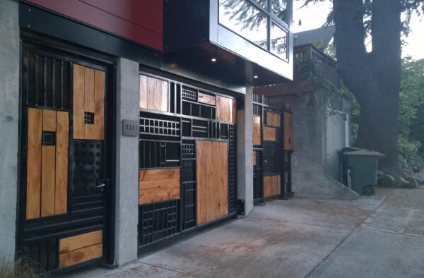 Wood Accented Pedestrain Gate - Image 2