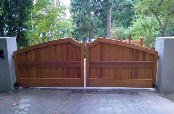 Wooden privacy-security Gate