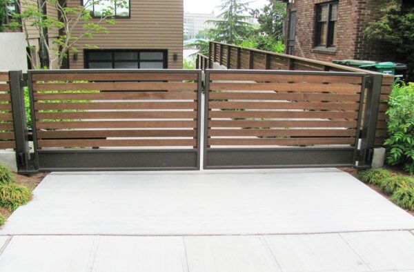 Horizontal Wood Gate