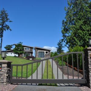 Tilted Styled Gate