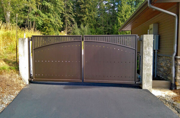 Privacy-Security Swing Gate with Steel Plates