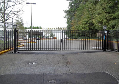 Double Swinging Vehicle Gate