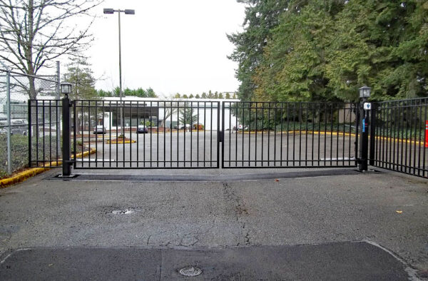 Double Swinging Vehicle Gate