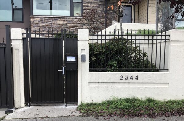 Spear Pointed Ped Gate