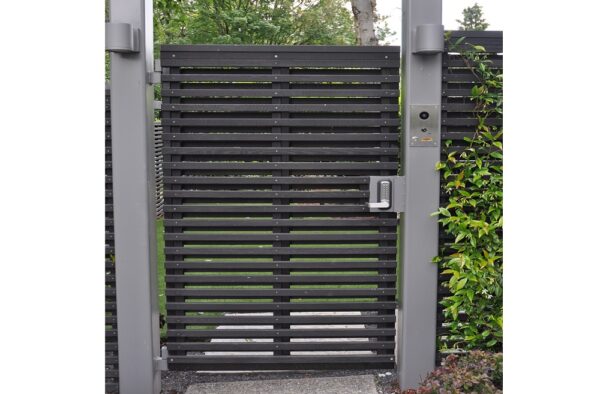 Spaced Wood Gate - Image 3