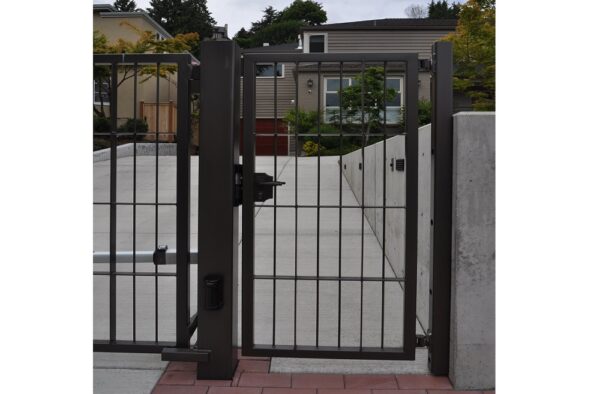 Side Pedestrian Gate