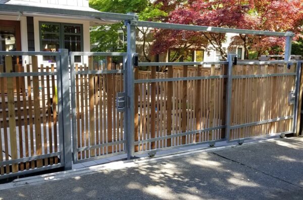 Wood Picketed Gate