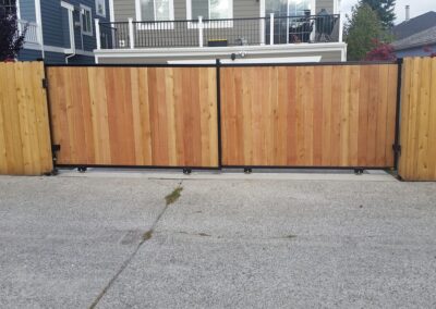 Tandem Wood Slide Gate