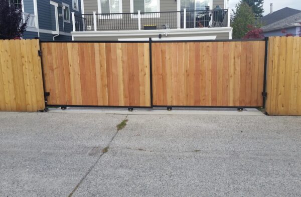 Tandem Wood Slide Gate