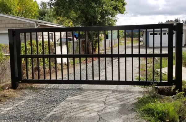 Single Swing Pacific Gate