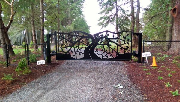 Gnarly Tree Gate - Image 2