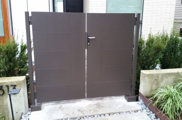 Modern Styled Ped Gate