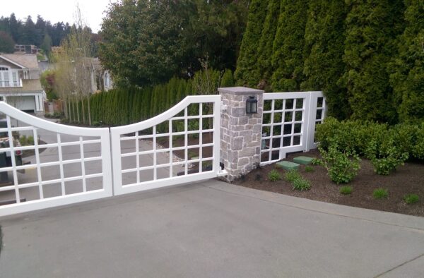 White Double Swing Gate - Image 2