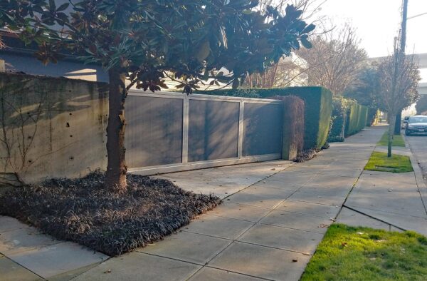 Solid Privacy-Security Wood Gate - Image 2