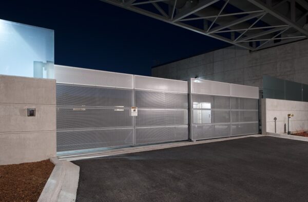 Telescoping Box Gate