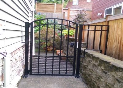 Pedestrian Gate with Winged Fencing