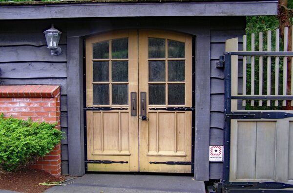 Security Gate with Decorative Hinge Straps - Image 3