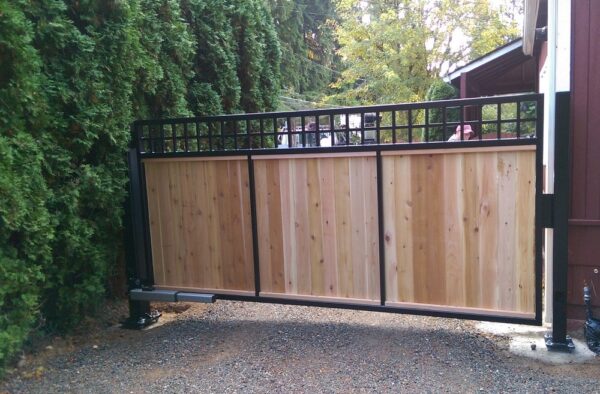 Short Single Swing Gate - Image 2
