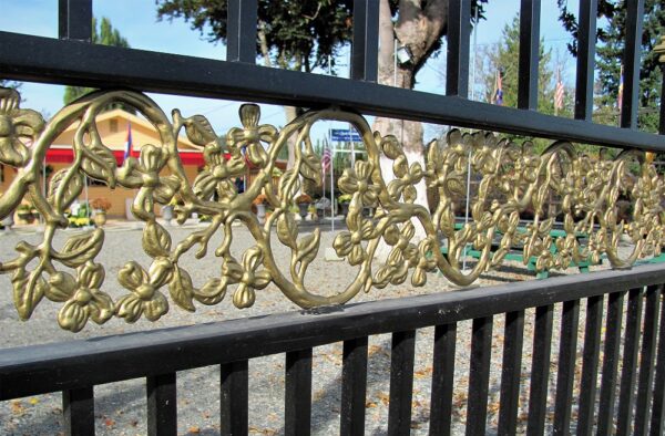 Decorative Gold Slide Gate - Image 2
