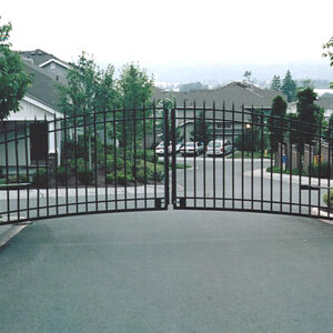 Double Swing Gate with Spears
