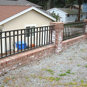 Flat Top Iron Fencing