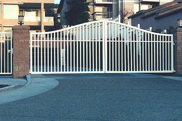 Multi-Family Housing Double Swing Driveway Gate