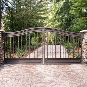 Double Swing Gate with Collars
