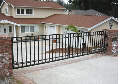 Flat Top Driveway Gate