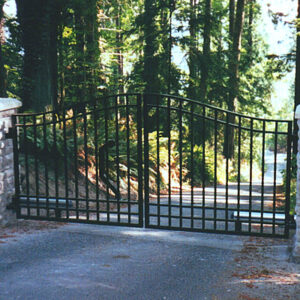 Double Swinging Entrance Gate