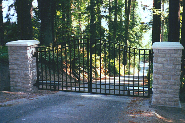 Double Swinging Entrance Gate