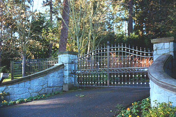 Iron Swing Gate with Collars
