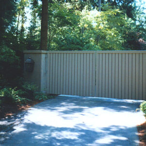 Iron privacy-security Gate with Wood