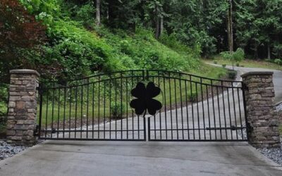 Shamrock Driveway Gate